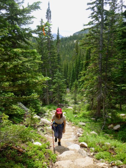 An uphill section on the trail to Lake Haiyaha