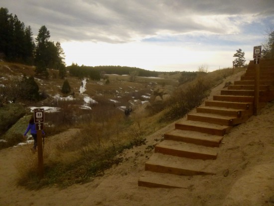 Inner Canyon Trail junction with Lake Gulch Trail in Castlewood Canyon
