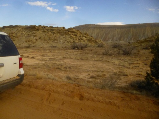 Dakota sandstone ridge and beginning of route to Bitter Spring Creek Canyon (Notom-Bullfrog Rd.)