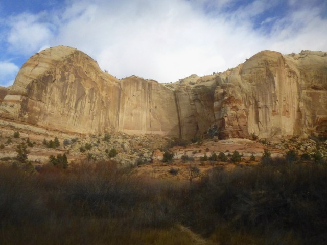 Impressive Navajo sandstone walls, Calf Creek Canyon