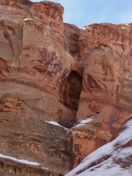 Tiny "Boomerang Arch" in Shinob Canyon