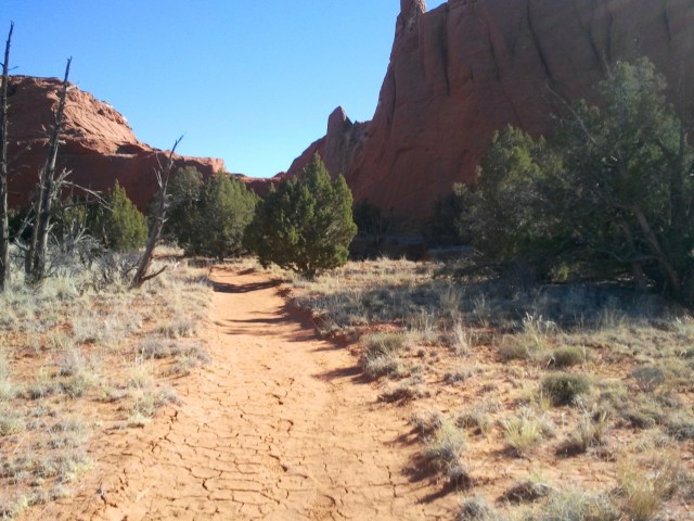 Beginning of Grand Parade Trail, Kodachrome Basin State Park