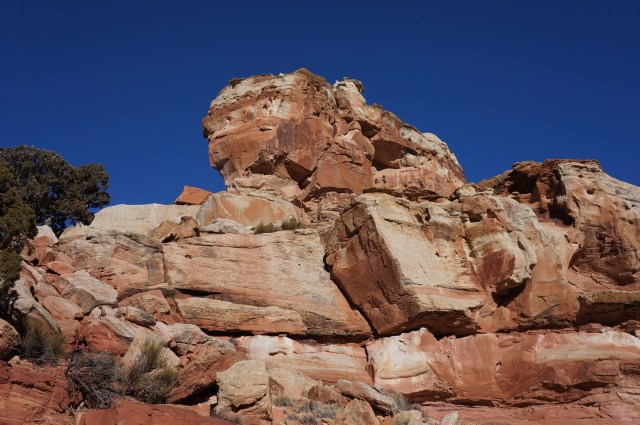 Rock feature atop a ridge that I have named "Buffalo Bills Rock"