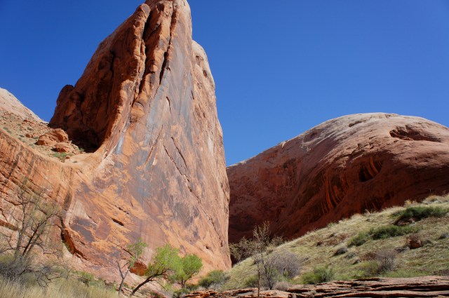 Shark fin guarding the entrance to the next set of narrows
