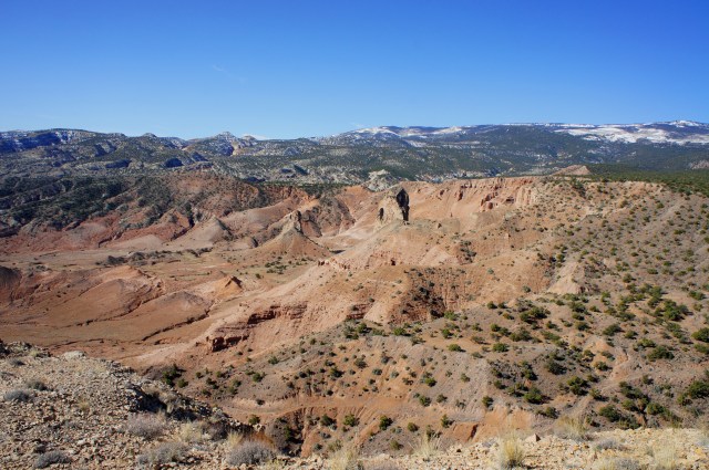 Volcanic dikes from the Upper South Desert Overlook