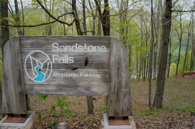 Sandstone Falls parking area