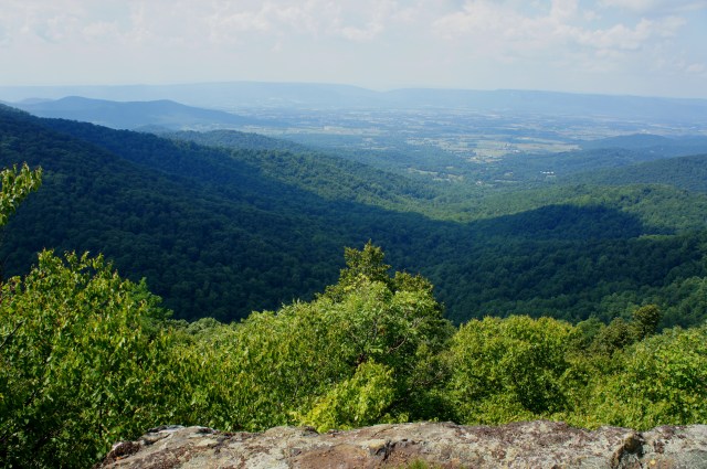 Kite Hollow and the Shenandoah Valley from the Franklin Cliffs