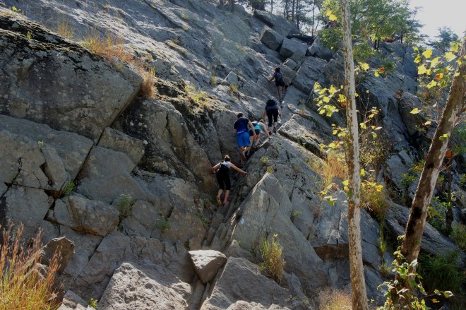Below the 50-foot traverse, Billy Goat Trail
