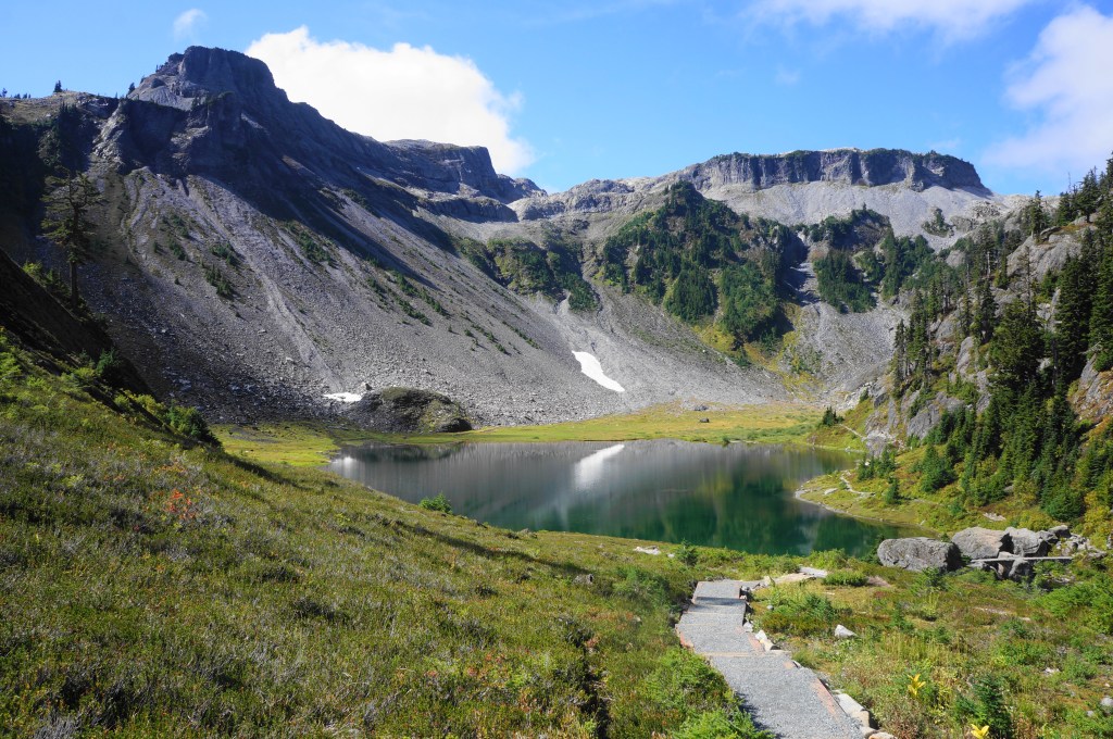 Chain Lakes Loop (Mount Baker-Snoqualmie National Forest, WA) – Live ...