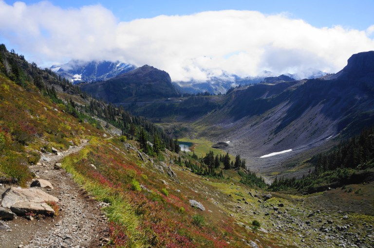 Chain Lakes Loop (Mount Baker-Snoqualmie National Forest, WA) – Live ...